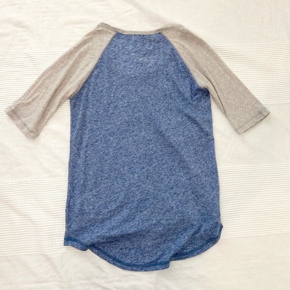 Toronto Blue Jays Majestic Threads Heathered Logo 3/4-Sleeve T-Shirt - Picture 7 of 8